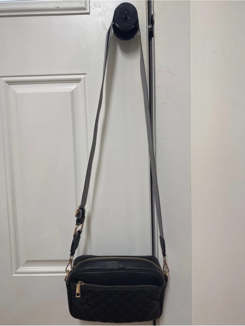 Women’s Crossbody Quilted Bag